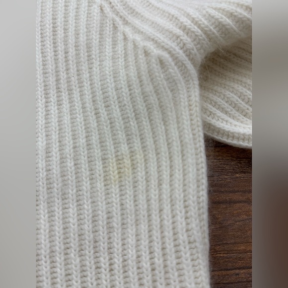 Calvin Klein Women's Faux Fur Collar, Long Sleeve Zip-up Sweater, Size Large - Picture 15 of 16